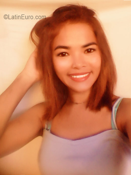 Date this lovely Philippines girl Ravie from Surigao PH922