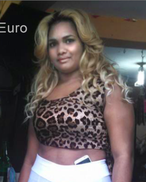 Date this foxy Dominican Republic girl Wanda from Santo Domingo DO26664