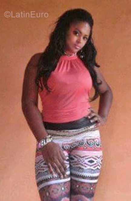 Date this gorgeous Jamaica girl Ana7824721 from Montego Bay JM2365