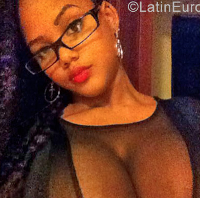 Date this attractive Dominican Republic girl Mari from Santo Domingo DO26850
