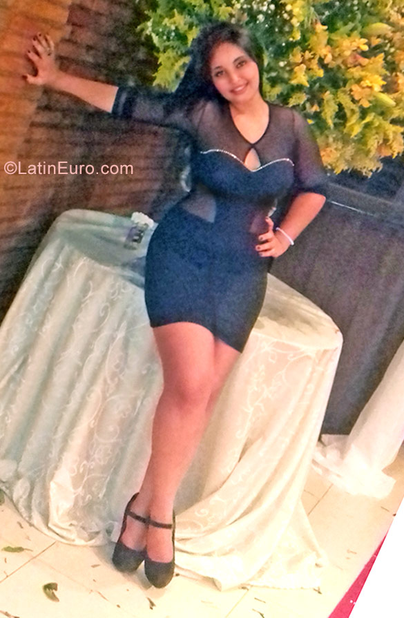 Date this happy Brazil girl Pricila from Ipatinga BR9836
