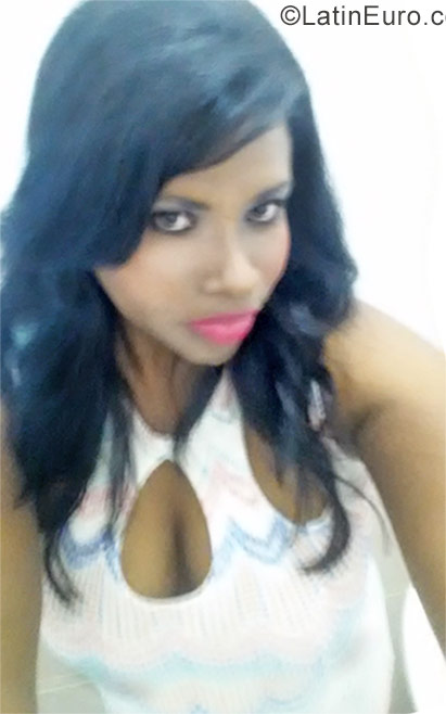 Date this lovely Dominican Republic girl Wanda from Santiago DO27248