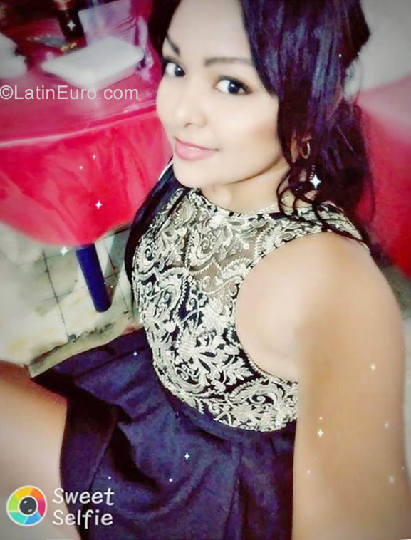 Date this beautiful Colombia girl Marimar57 from Valledupar CO20761