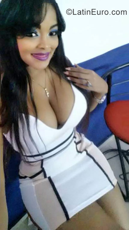 Date this funny Dominican Republic girl Anabel from Santo Domingo DO28157