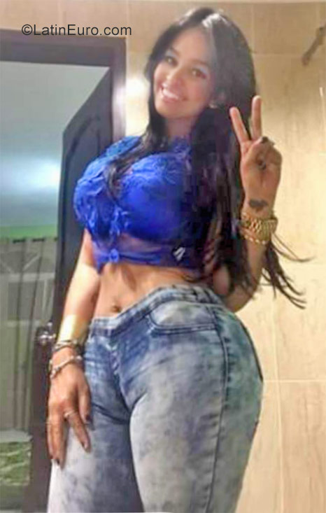 Date this pretty Dominican Republic girl Anyelinia from Santiago DO28225