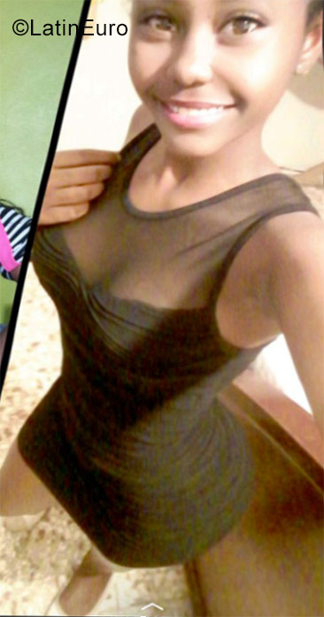 Date this hot Dominican Republic girl Josoie from Santo Domingo DO28273