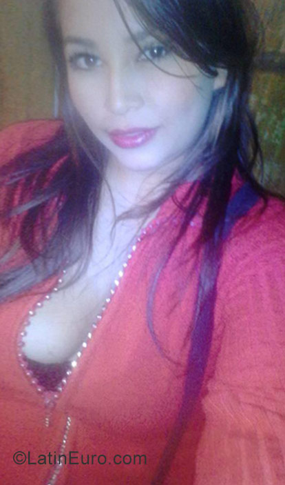 Date this athletic Colombia girl Isabella from Cali CO21262