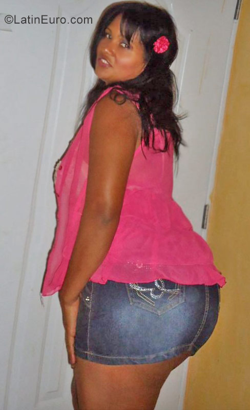 Date this sultry Dominican Republic girl Awilda from Santo Domingo DO28577