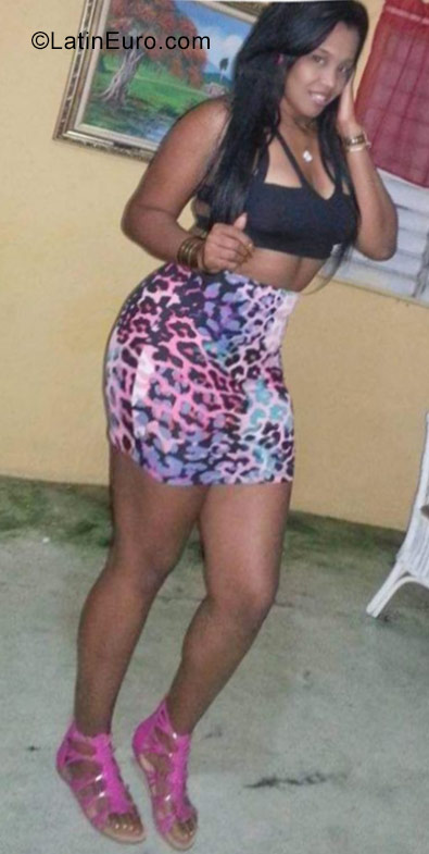 Date this happy Dominican Republic girl Caterin from San Cristobal DO28637