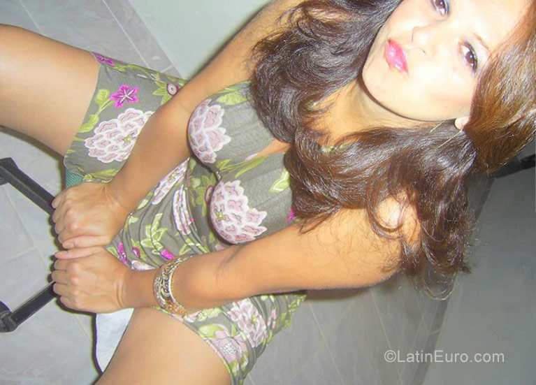 Date this georgeous Brazil girl Adriana from Joao Pessoa BR10034