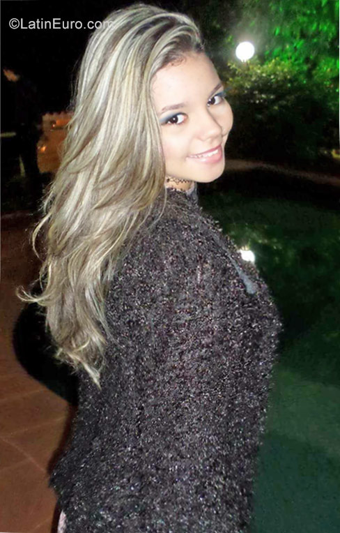Date this lovely Brazil girl Jessica from Recife BR10085