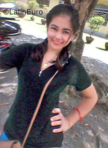 Date this exotic Philippines girl Karen from Davao City PH966