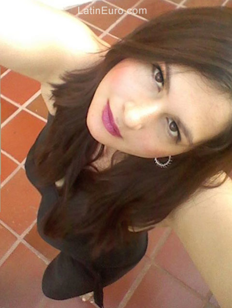 Date this fun Colombia girl CAROL NDREA from Cartagena CO21980