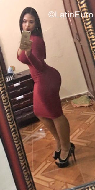 Date this passionate Dominican Republic girl Yavely from Santo Domingo DO31047