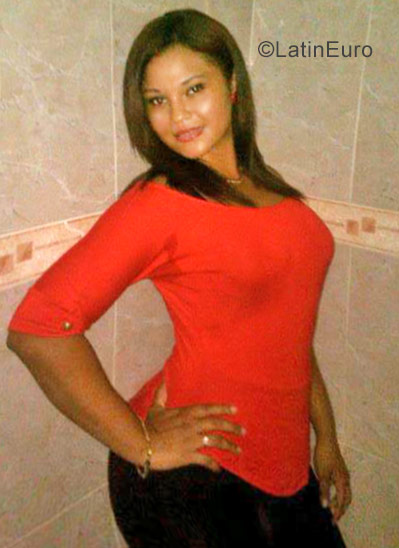 Date this athletic Dominican Republic girl Jomary from Higuey DO29602