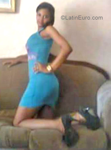 Date this athletic Dominican Republic girl Zuleiny from Santo Domingo DO29673
