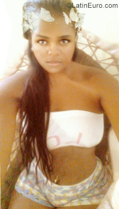 Date this hot Dominican Republic girl Rosa from Santo Domingo DO29730
