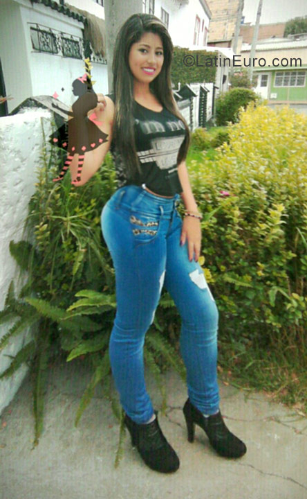 Date this funny Colombia girl Maran Ramrez from Bogota CO22147