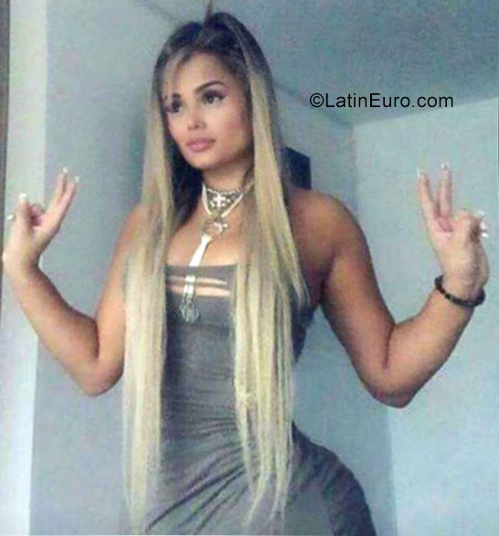 Date this sultry Colombia girl Lilo from Medellin CO22345