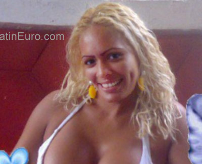 Date this georgeous Venezuela girl Carmen from Tumero VE954