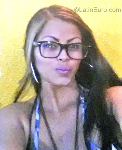 Date this funny Venezuela girl Kimberlin from Agua Fria VE969