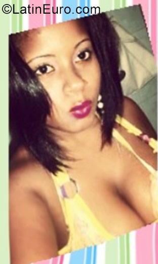 Date this delightful Dominican Republic girl Yudy from Santiago DO30412