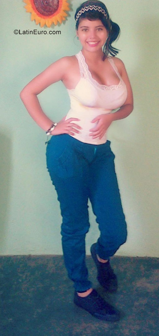 Date this passionate Venezuela girl Gonely from El Tigre VE1052