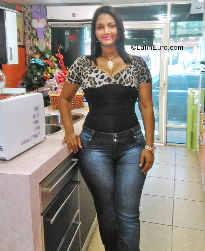 Date this exotic Venezuela girl ANGELES3 from Maturin VE1129