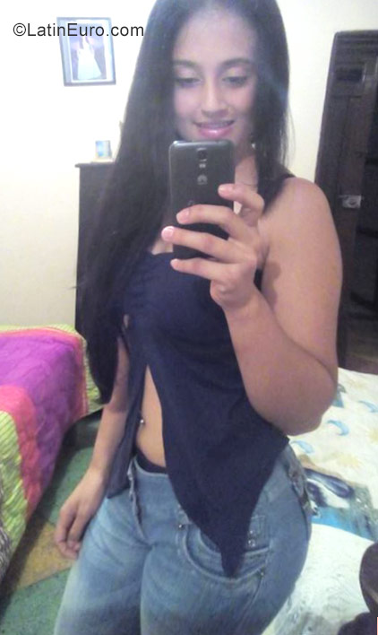 Date this delightful Colombia girl Yuliana from Medellin CO23036
