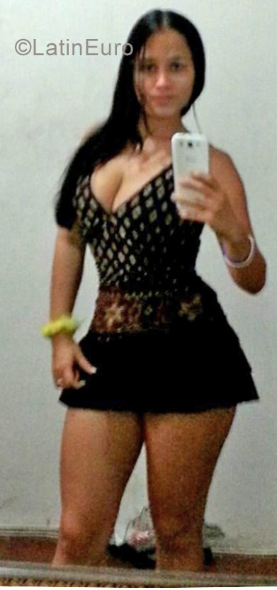 Date this exotic Colombia girl Tefa from Cali CO23058