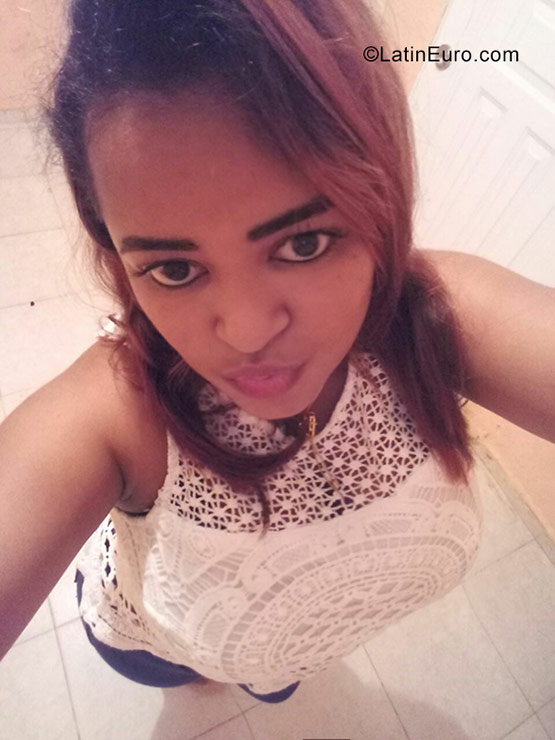 Date this gorgeous Dominican Republic girl Kateryne from Santo Domingo DO31091
