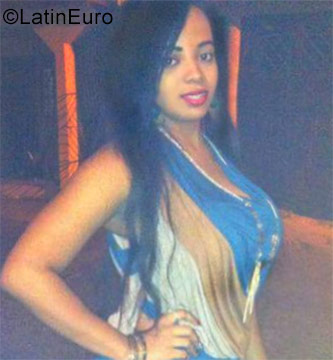 Date this hot Dominican Republic girl Julia from Santo Domingo DO31410