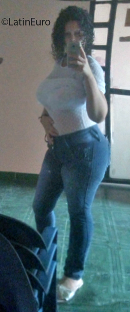 Date this pretty Colombia girl Barbara from Cúcuta CO31829
