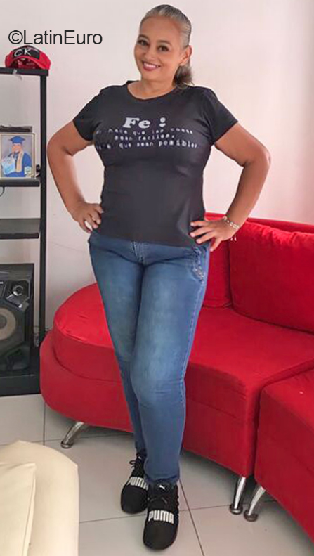 Date this fun Colombia girl Yolisbeth from Valledupar CO31909