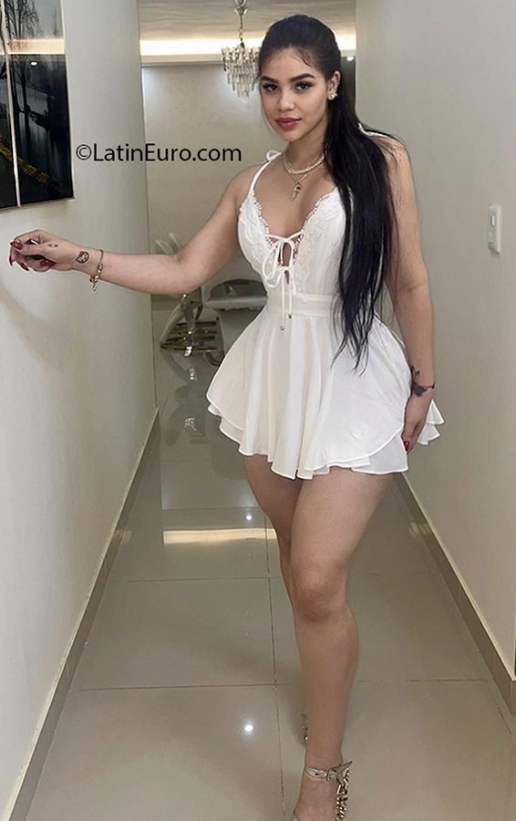 Date this good-looking Dominican Republic girl Saidi from Santo Domingo DO41033