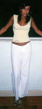 Date this hard body Brazil girl Edna from MONTES CLAROS B9326