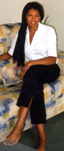 Date this athletic Brazil girl Neusa from RIO DE JANEIRO B9319
