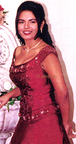 Date this happy Brazil girl Edileni from CUIABA B9240