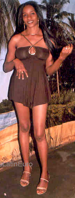 Date this stunning Any Country girl Aicha from  A9681