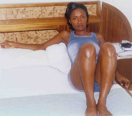 Date this nice looking Cameroon girl Helena from Kribi A9818