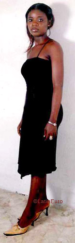 Date this hot Cameroon girl Valerie from Douala A9907