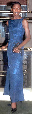 Date this athletic Cameroon girl Frieda> from Yaounde A9945