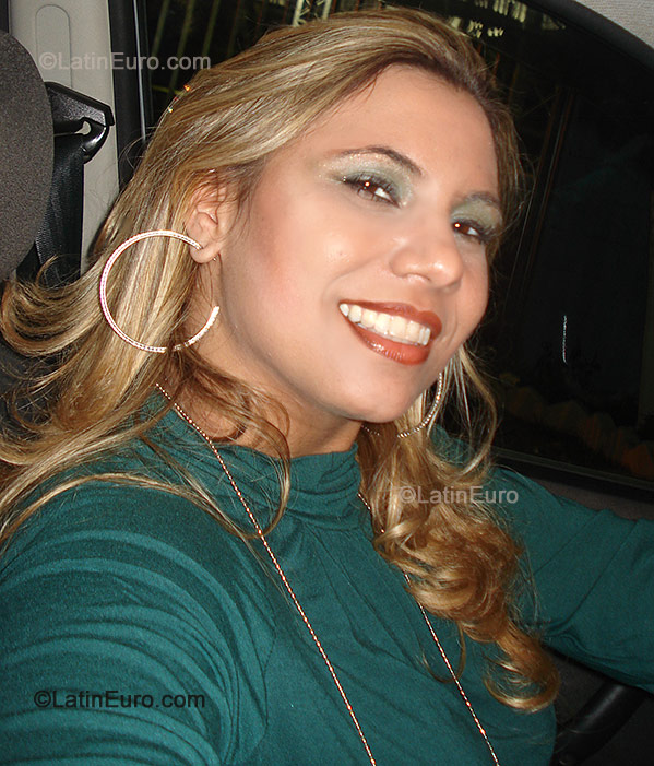 Date this tall Brazil girl Cristiana from Mogi Guacu B-236