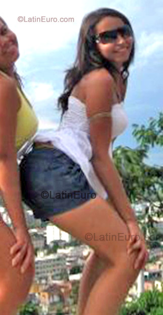 Date this attractive Brazil girl Katia from  B-258