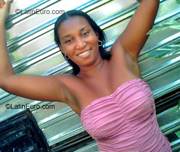 Date this passionate Brazil girl Ivone from  B-279