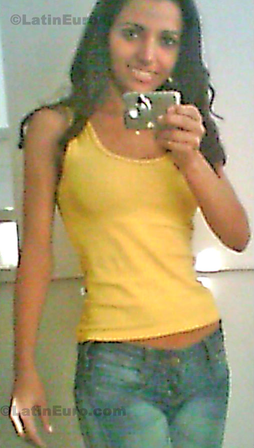 Date this funny Brazil girl Junia from Sao Paulo B-48