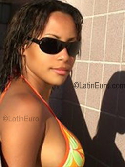 Date this georgeous Brazil girl Vericleide from Recife B-55