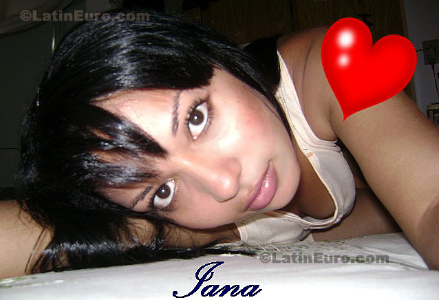 Date this hot Brazil girl Iana from Quixada B-6