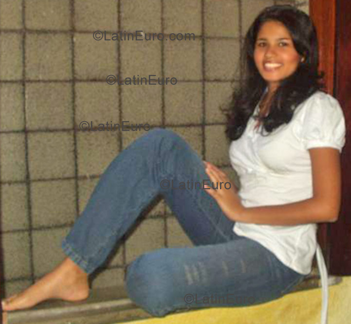Date this delightful Brazil girl Geisa from Fortaleza B1010