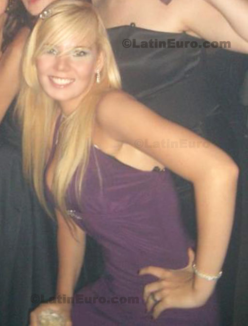 Date this pretty Brazil girl Helouise Alvo from Praia Grande B106